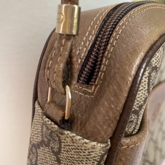 Authentic vintaged gucci camera bag - Picture 3 of 15